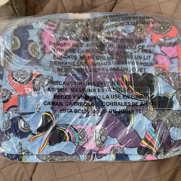 Vera Bradley Grand Vanity Case in Butterfly By - Picture 2 of 7